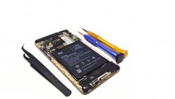 Wymiana Wyświetlacza w Xiaomi Mi 8 Lite Czarny M1808D2TG